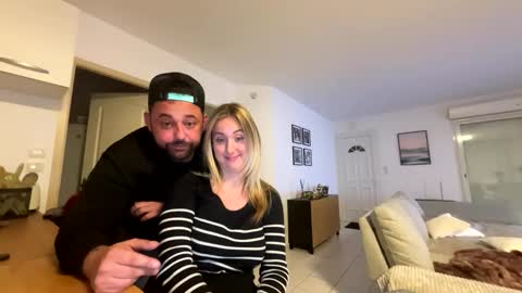 Snapshot of hollyandelon chatting on 11, 11, 2025 hollyandelon online show from 11, 11, 2025