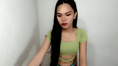 hollyhalo online show from 23, 10, 2025