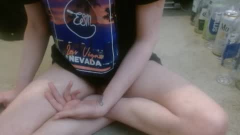 Holly Hawkes online show from 14, 4, 2026