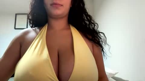 Snapshot of hollykoff chatting on 4, 7, 2026 space online show from 4, 7, 2026