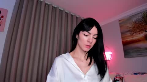 Holly Linder online show from 23, 2, 2025