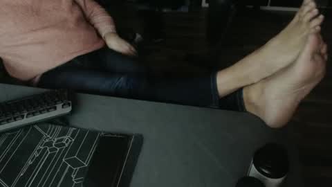 Snapshot of hollymollysucker chatting on 27, 12, 2024 hollymollysucker online show from 27, 12, 2024