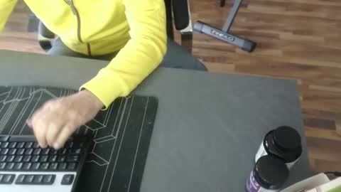Snapshot of hollymollysucker chatting on 28, 2, 2025 hollymollysucker online show from 28, 2, 2025