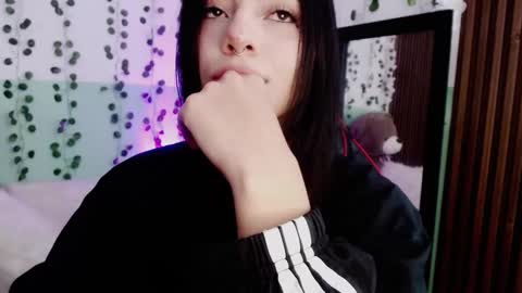 holly online show from 18, 12, 2024