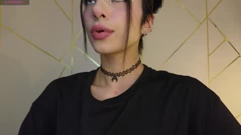 holly online show from 4, 2, 2025