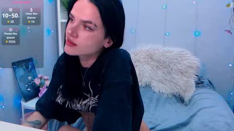 Holy girl online show from 12, 11, 2025