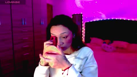 Juli online show from 21, 11, 2025