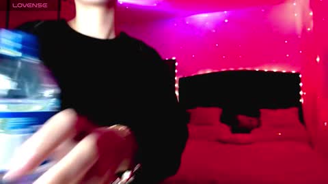 Juli online show from 2, 12, 2025