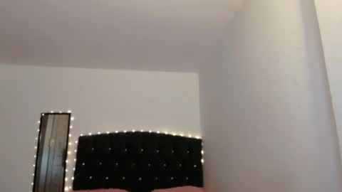 Juli online show from 15, 4, 2026