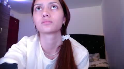 Snapshot of holy_julii chatting on 20, 6, 2026 holy_julii online show from 20, 6, 2026