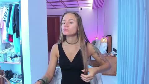 Snapshot of holy_khloe chatting on 27, 7, 2026 Kira Purrr online show from 27, 7, 2026