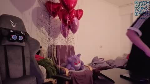 Snapshot of holy_kveta chatting on 18, 2, 2026 Kviki online show from 18, 2, 2026