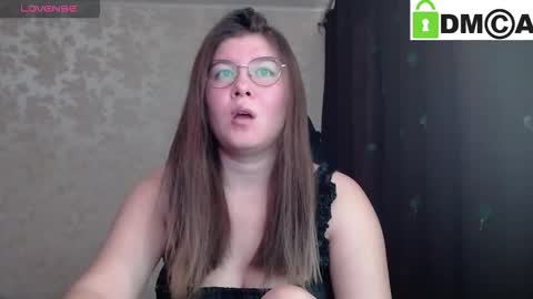 Snapshot of holy_michela chatting on 8, 10, 2025 Welcome guys Pleasure to see you all here My name is MichaelaTip menu is active Private is open online show from 8, 10, 2025