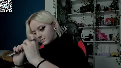 holy_mistresss online show from 2, 12, 2025