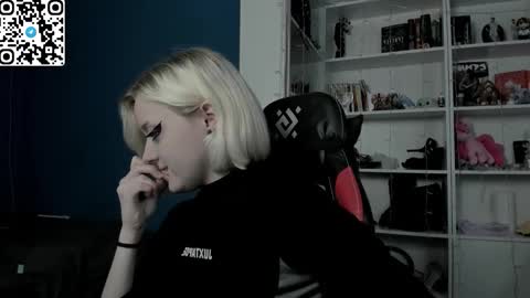 holy_mistresss online show from 23, 12, 2025