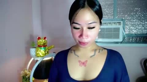 holy_samyx online show from 25, 10, 2025