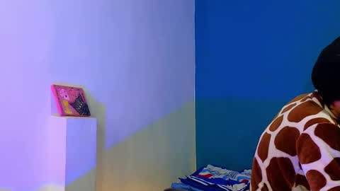 Snapshot of holy_taby_ chatting on 8, 2, 2025 online show from 8, 2, 2025