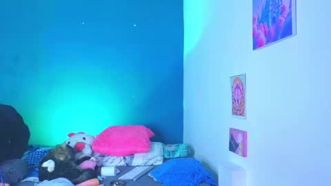 Snapshot of holy_taby_ chatting on 1, 10, 2025 online show from 1, 10, 2025