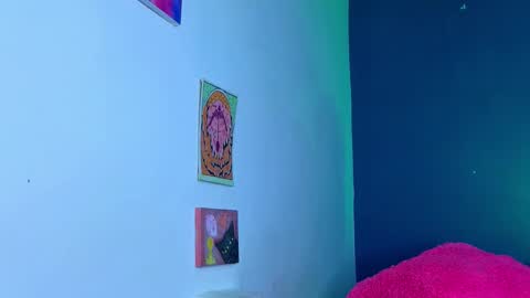 Snapshot of holy_taby_ chatting on 9, 11, 2025 online show from 9, 11, 2025