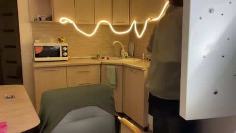 dori not holy get my tg channel with link from description under last photo online show from 5, 2, 2025