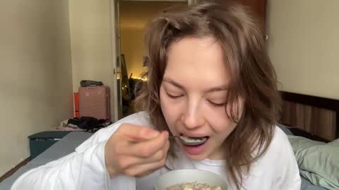 dori not holy get my tg channel with link from description under last photo online show from 26, 2, 2025