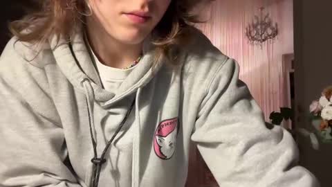 dori not holy get my tg channel with link from description under last photo online show from 4, 3, 2025