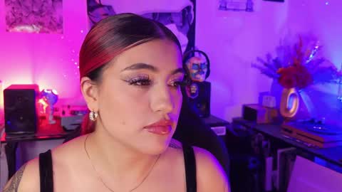   online show from 15, 5, 2026