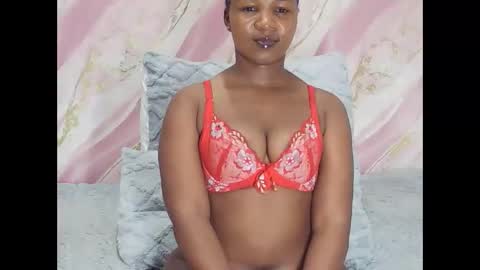 Snapshot of holyhoneydoll chatting on 24, 5, 2026 holyhoneydoll online show from 24, 5, 2026