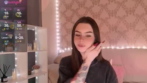 Mia online show from 18, 11, 2025