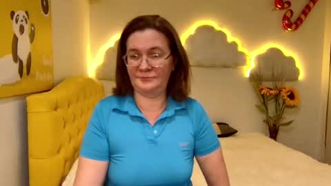 holymilfa online show from 2, 2, 2025