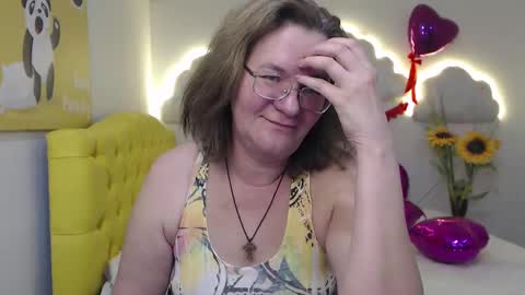 holymilfa online show from 14, 2, 2025