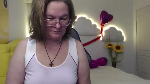 holymilfa online show from 20, 2, 2025