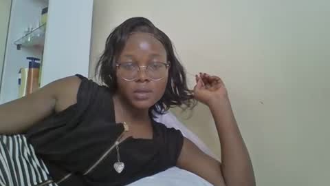 Honevey online show from 11, 4, 2026