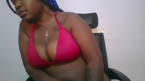 honey_beb online show from 15, 10, 2025