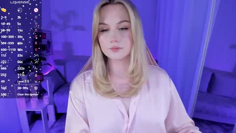 Snapshot of honey_blondee chatting on 3, 5, 2026 Tammy online show from 3, 5, 2026