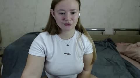 honey_caramelle online show from 15, 12, 2024