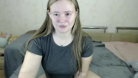 honey_caramelle online show from 24, 1, 2025