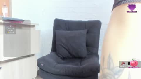 Snapshot of honey_darcy chatting on 26, 7, 2026 honey_darcy online show from 26, 7, 2026