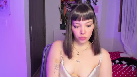 Snapshot of honey_hoe chatting on 12, 12, 2024 Lau online show from 12, 12, 2024