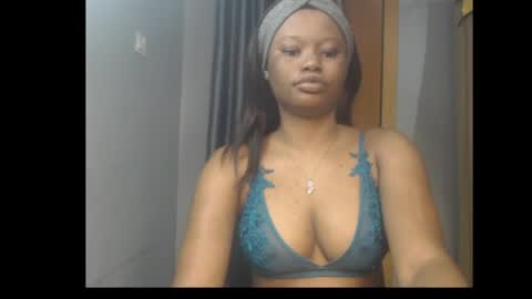 Snapshot of honey_juicydoll chatting on 16, 7, 2026 Sonia online show from 16, 7, 2026