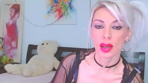 honey_lara online show from 11, 1, 2026