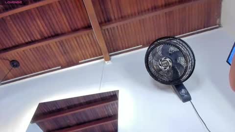 Im Isbel online show from 6, 10, 2025