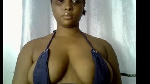 Snapshot of honey_plumx1 chatting on 3, 12, 2025 honey_plumx1 online show from 3, 12, 2025