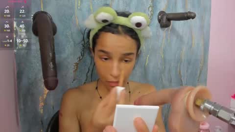 honey_sofii_ online show from 25, 9, 2025