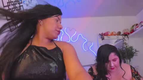 Snapshot of honey_viiolet chatting on 18, 10, 2025 Violet online show from 18, 10, 2025