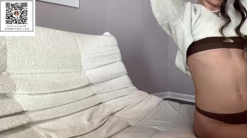 Snapshot of honeybelle8 chatting on 19, 3, 2026 belle brunette online show from 19, 3, 2026