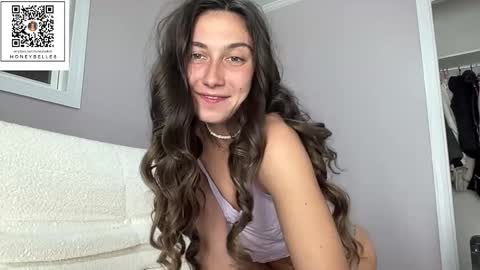 Snapshot of honeybelle8 chatting on 21, 3, 2026 belle brunette online show from 21, 3, 2026
