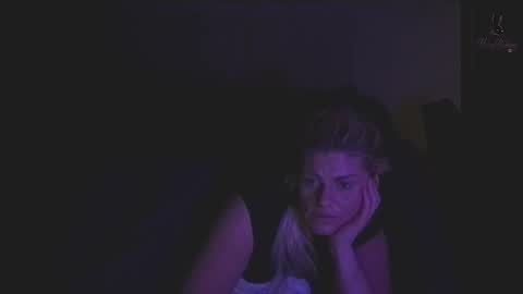 honeybuhnny online show from 11, 4, 2026