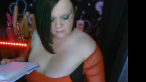 honeychambers online show from 7, 7, 2026