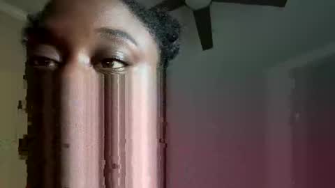 Snapshot of honeydoll92 chatting on 23, 10, 2025 Honey online show from 23, 10, 2025